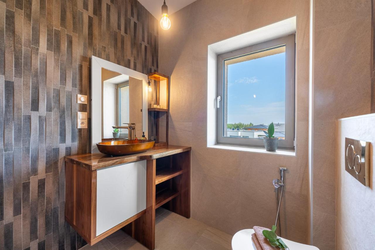 Laskara Garden Apartment By Prague Forest Nové Jirny المظهر الخارجي الصورة